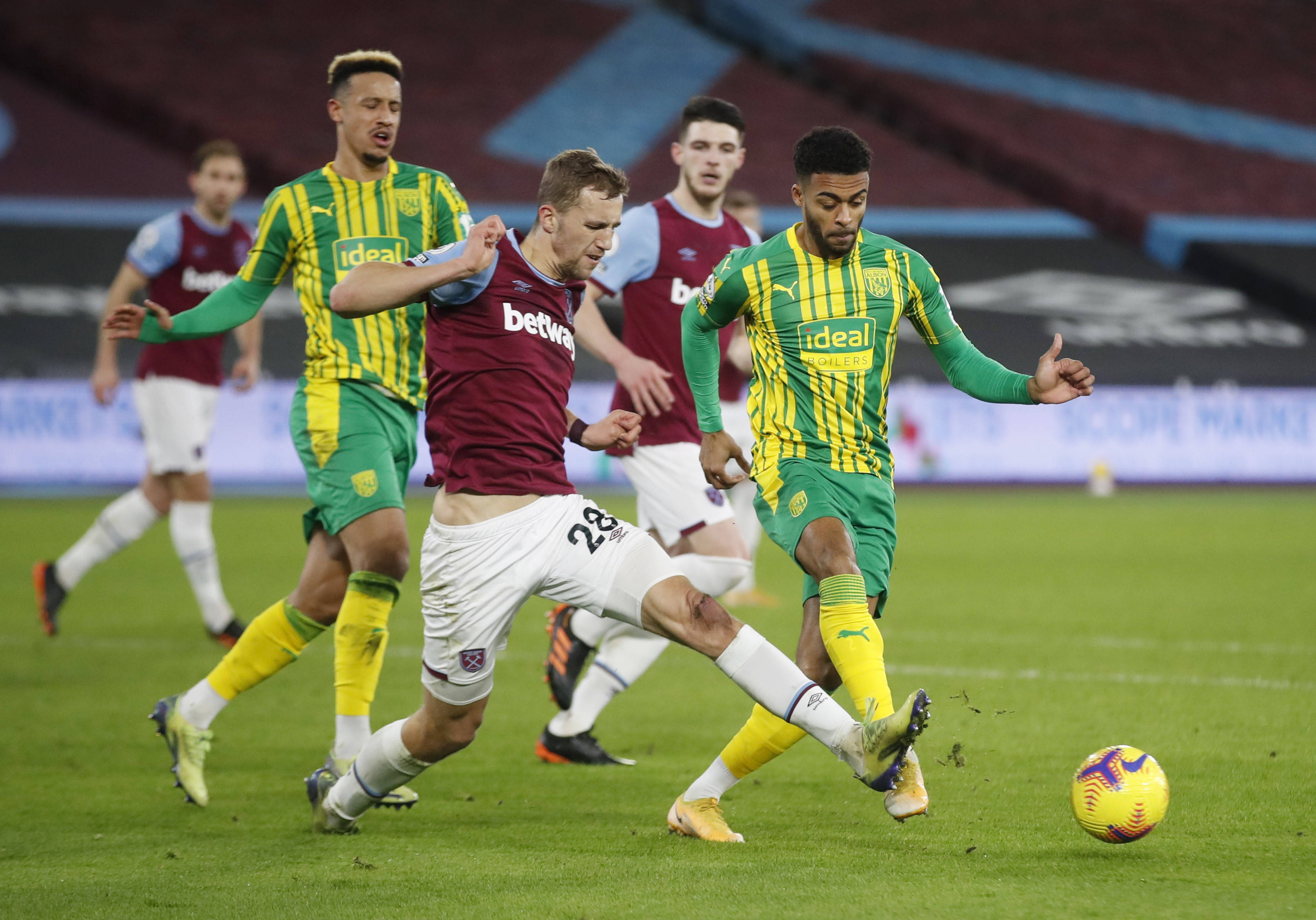 这桩吸引眼 这桩吸引眼